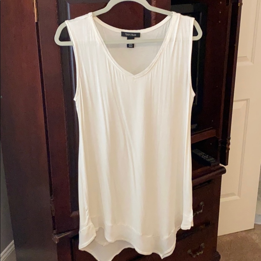 White House black market top